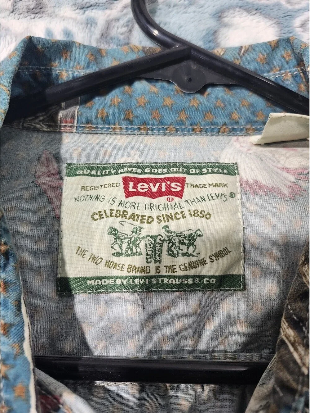 Vintage Levi's Long Sleeve Shirt Mens Southwestern All Over Print - Size Large